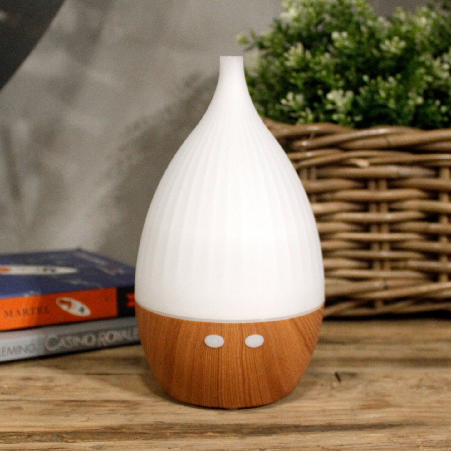Milan USB aroma diffuser with colour-changing LED and minimalist design, ideal for compact spaces and everyday aromatherapy.