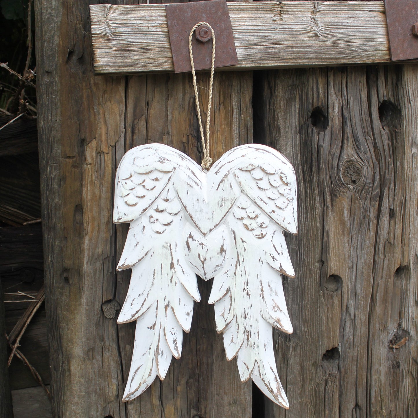 31cm double angel wing decoration in whitewashed wood – hand-carved in Bali with chalkboard back for personal messages.