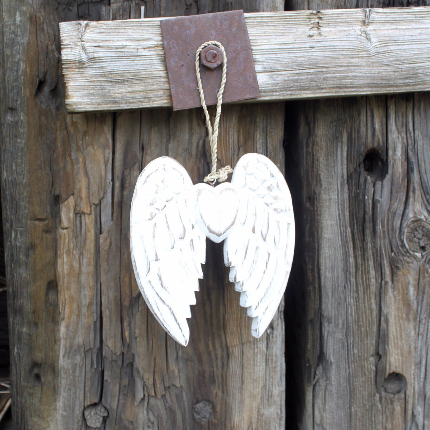 Small whitewashed double angel wing with heart, hand-carved from wood – 15cm hanging decoration with chalkboard back.