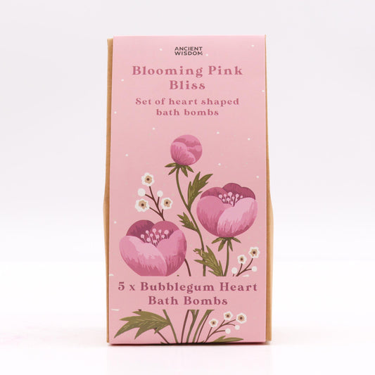 Mini Heart Bath Bombs – Blooming Pink Bliss gift set with bubblegum-scented heart-shaped bombs.