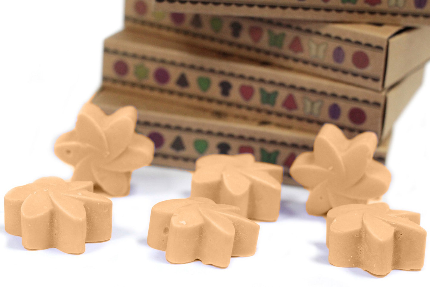 Box of 6 jasmine soy wax melts – large luxury melts with evening floral scent