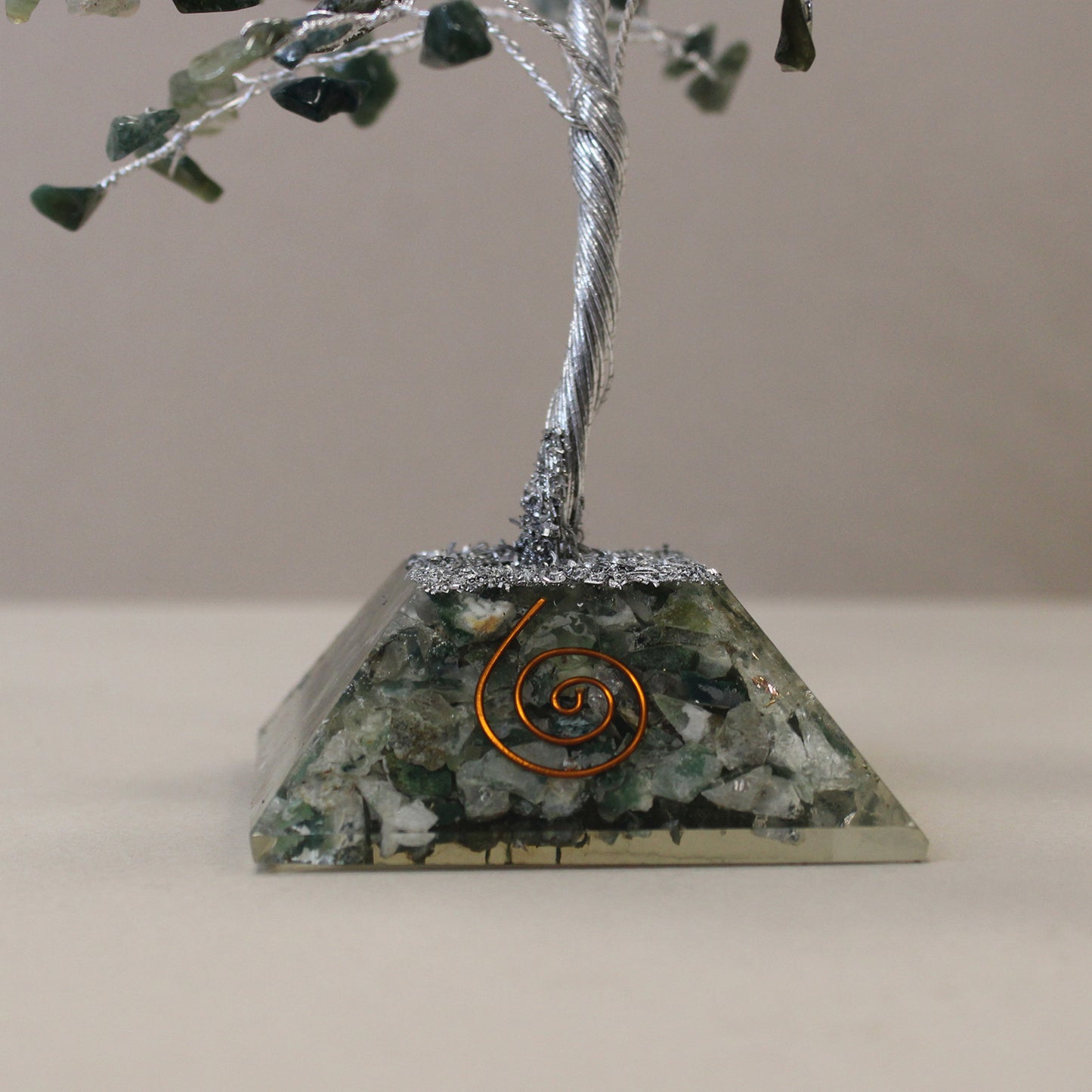 Moss Agate crystal tree with orgonite base – handmade with 160 stones of natural crystals