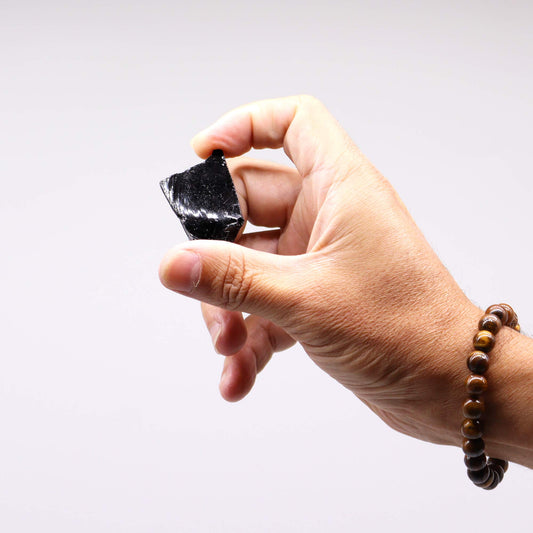 Raw Black Agate crystal – dark rough stone for grounding and protection