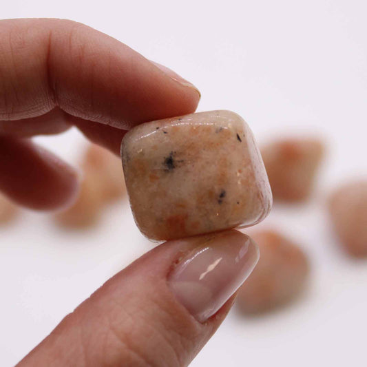 Large tumbled Sunstone crystal – warm golden stone for joy and vitality