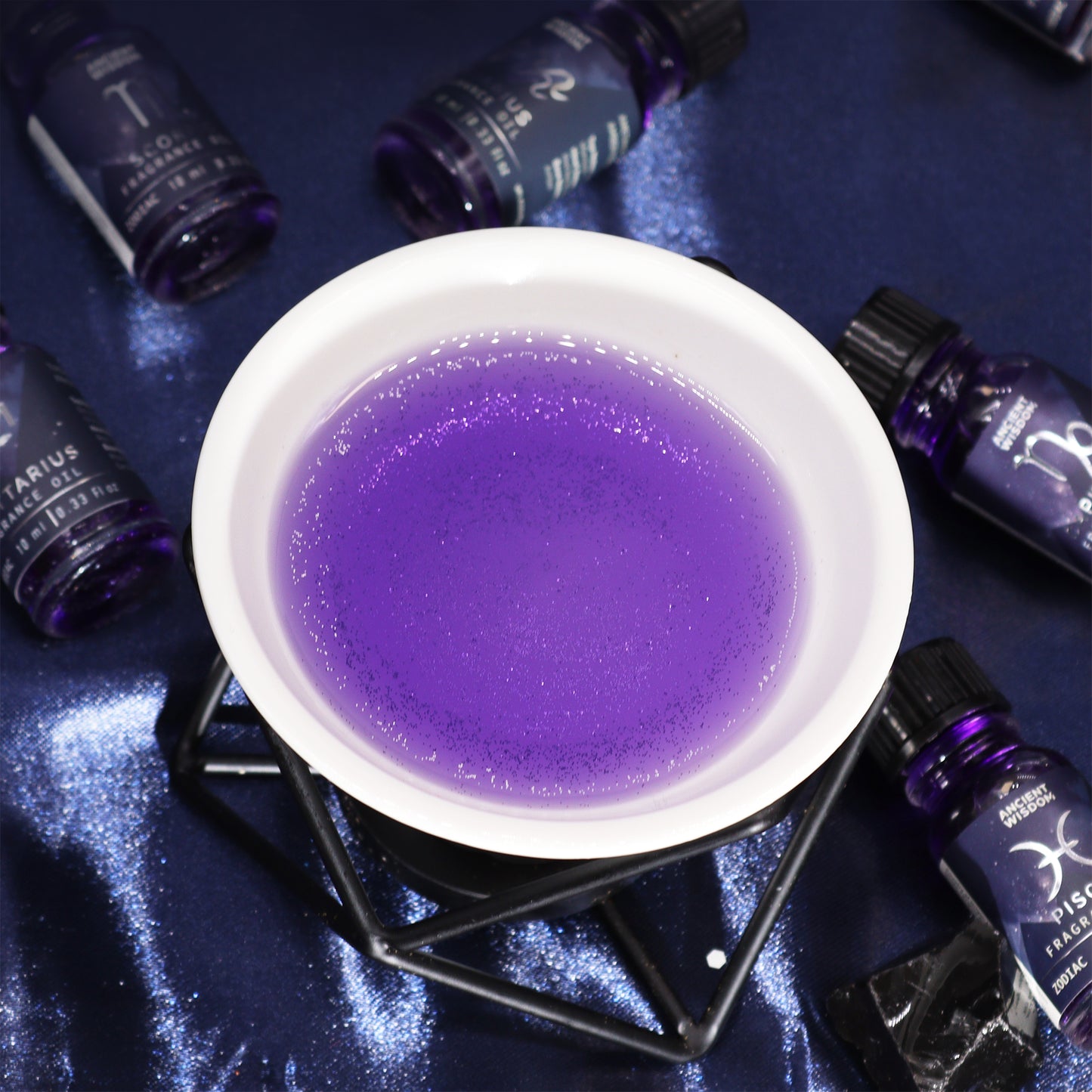 Taurus zodiac fragrance oil 10ml with Forest Emerald & Patchouli scent and shimmering bio glitter