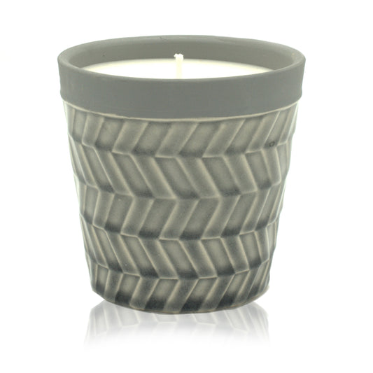 Vintage Garden soy wax candle in ceramic plant pot with floral British fragrance
