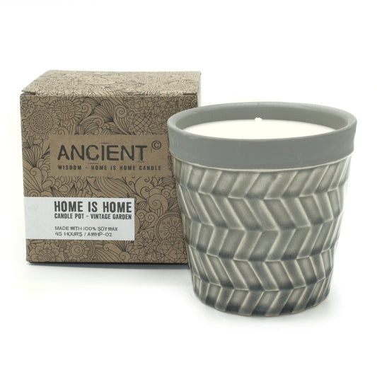 Vintage Garden soy wax candle in ceramic plant pot with floral British fragrance
