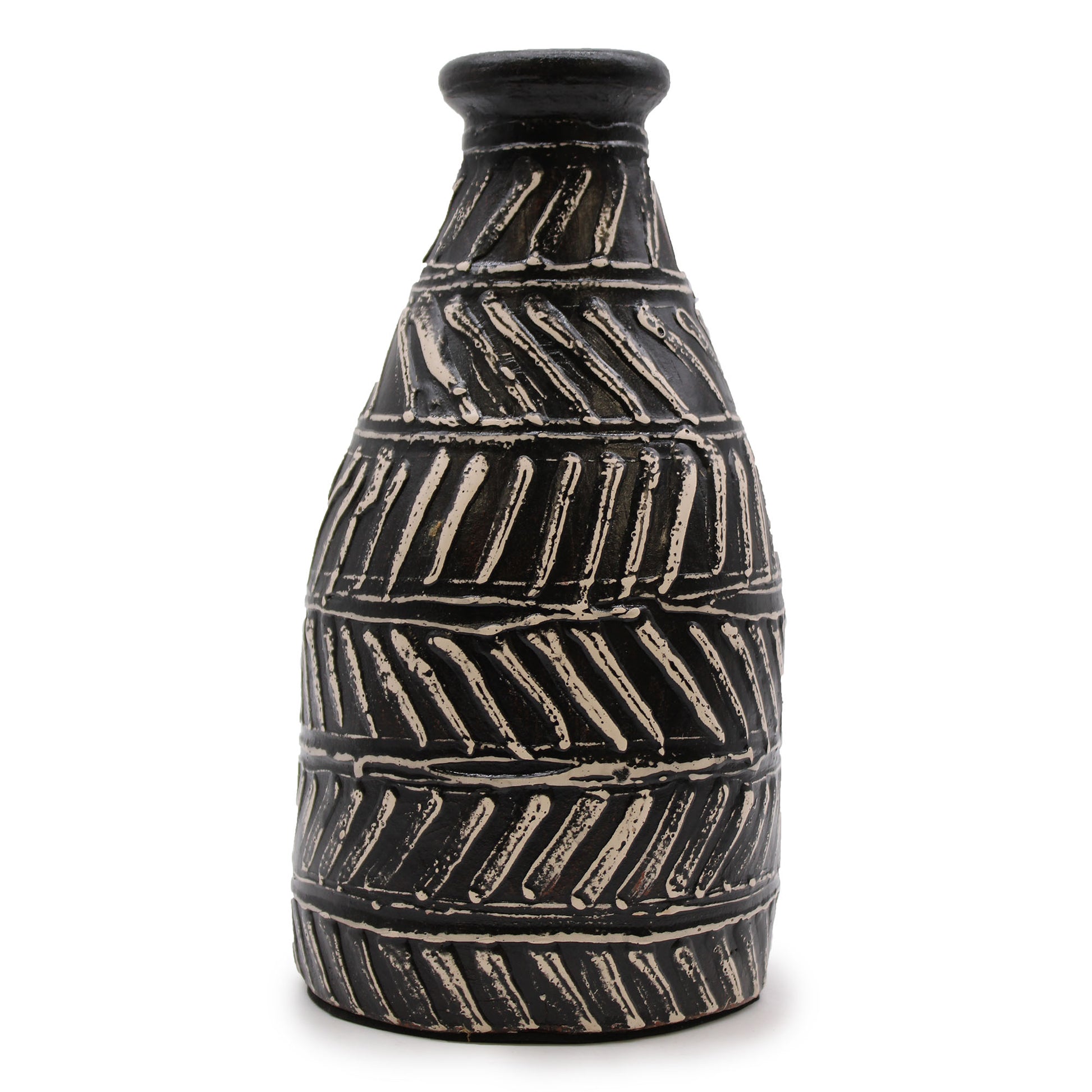 Black terracotta vase with diagonal Greek-style carvings – handcrafted in Lombok, tapered shape, ideal for dried flowers or display.

