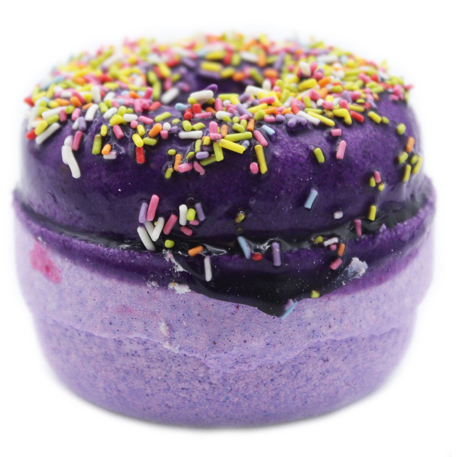 Luxury Donut Bath Bomb – Blackberry & Almond with fruity nut scent, colourful sprinkles, and nourishing coconut oil.

