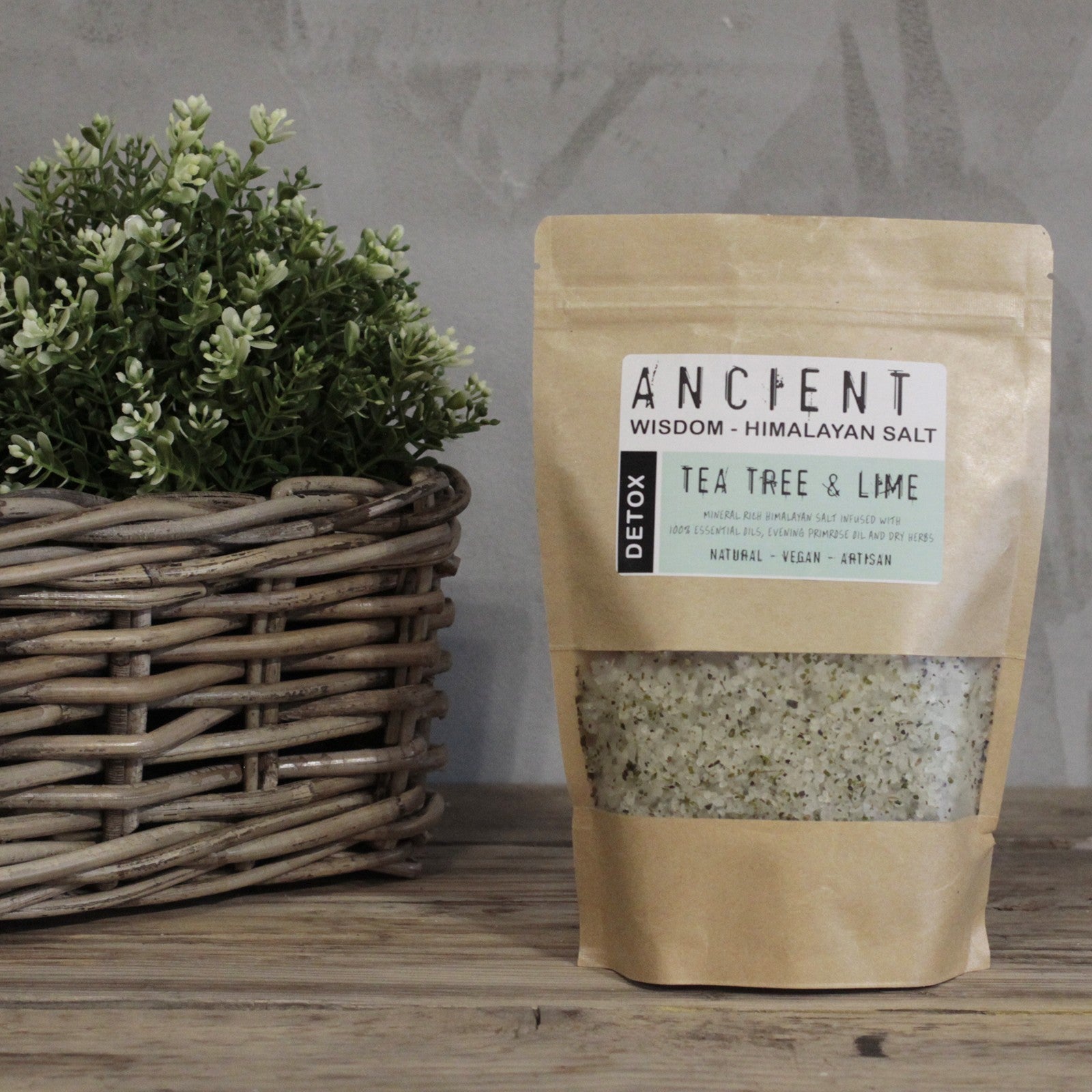 Himalayan Bath Salt Detox blend with tea tree, lime, evening primrose oil, and dried herbs in a 500g pouch.

