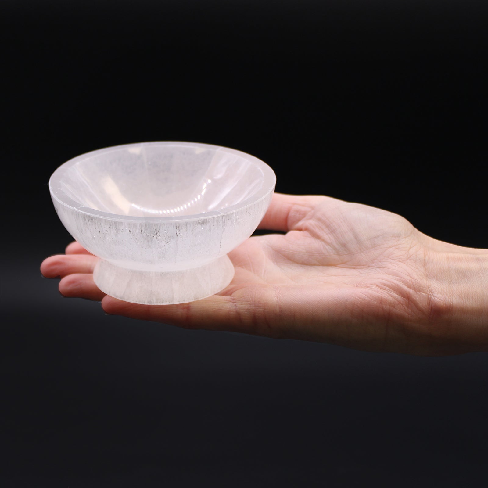 Selenite Ritual Bowl with Pedestal Base – 10cm, polished Moroccan selenite

