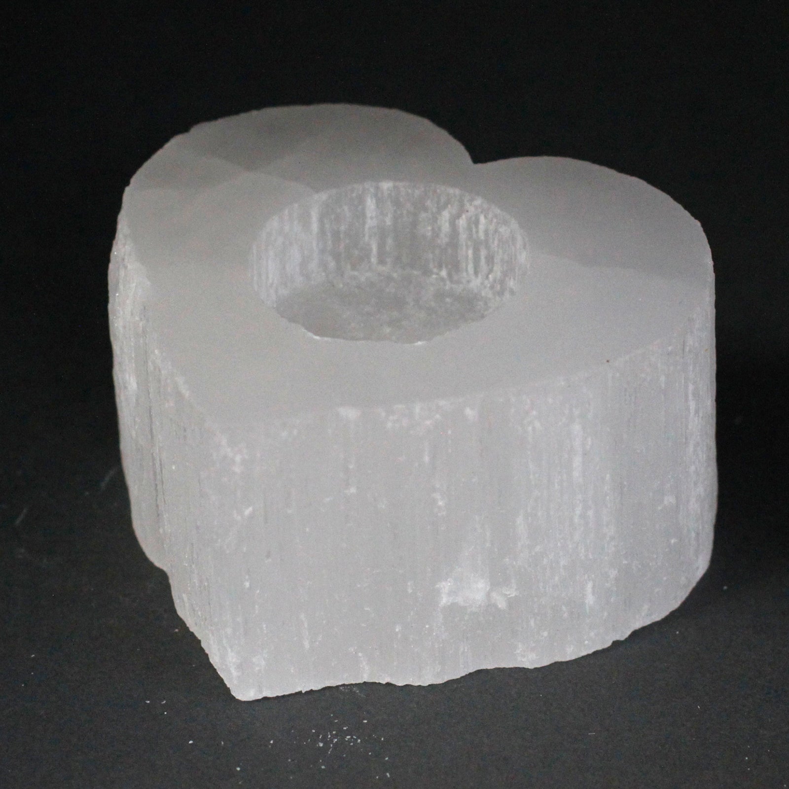 Selenite Heart Candle Holder – polished crystal heart for tea light, 9×8×5cm