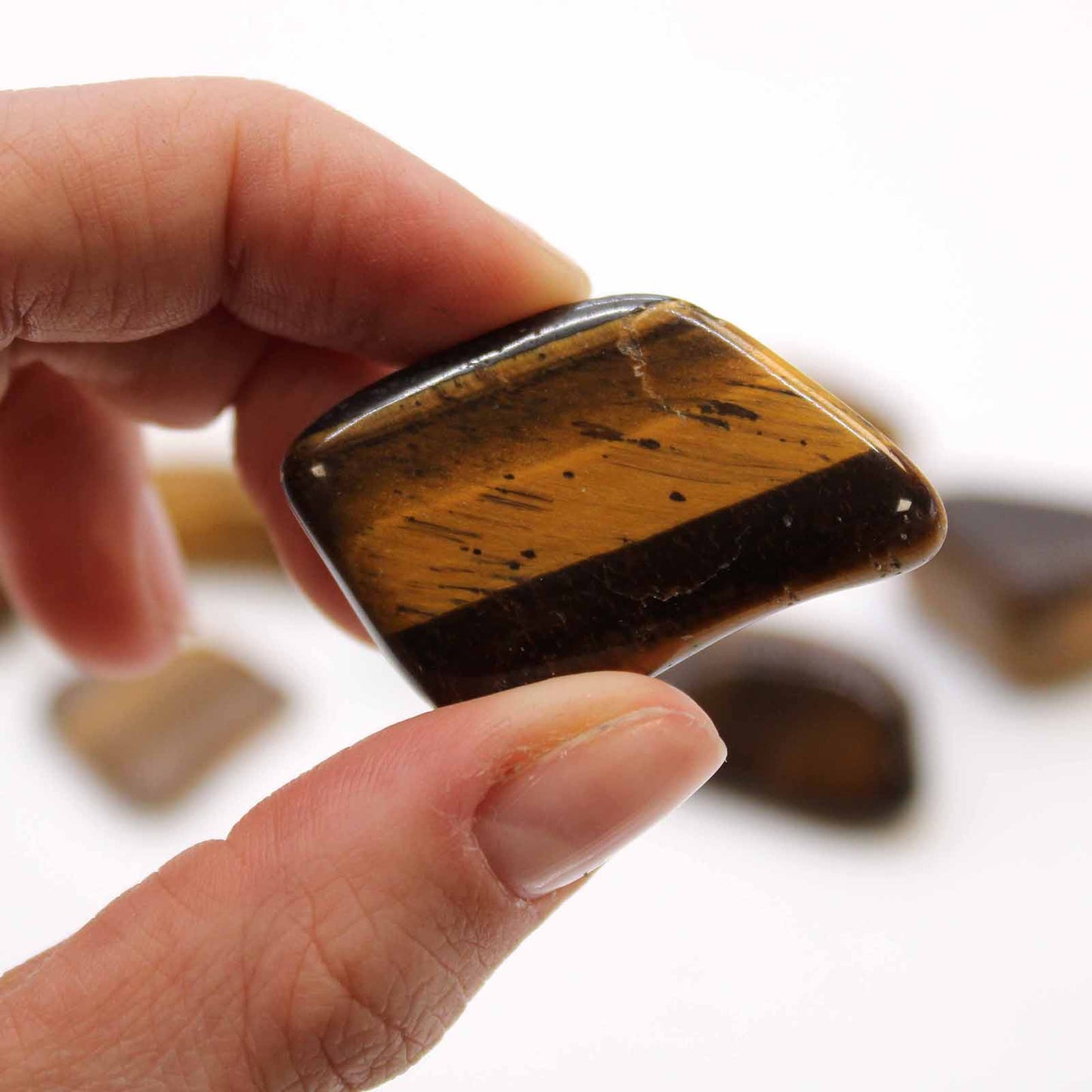Large tumbled Tiger’s Eye crystal – golden brown stone for strength and confidence

